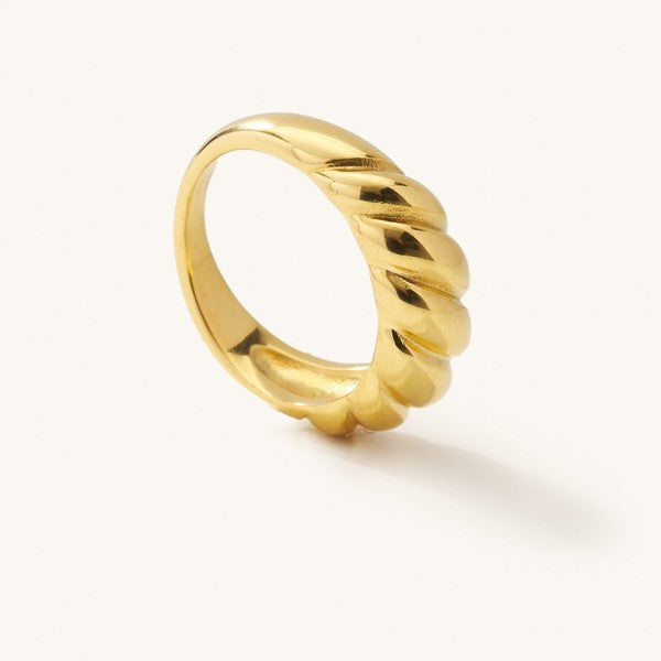 Waterproof Gold Croissant Ring
