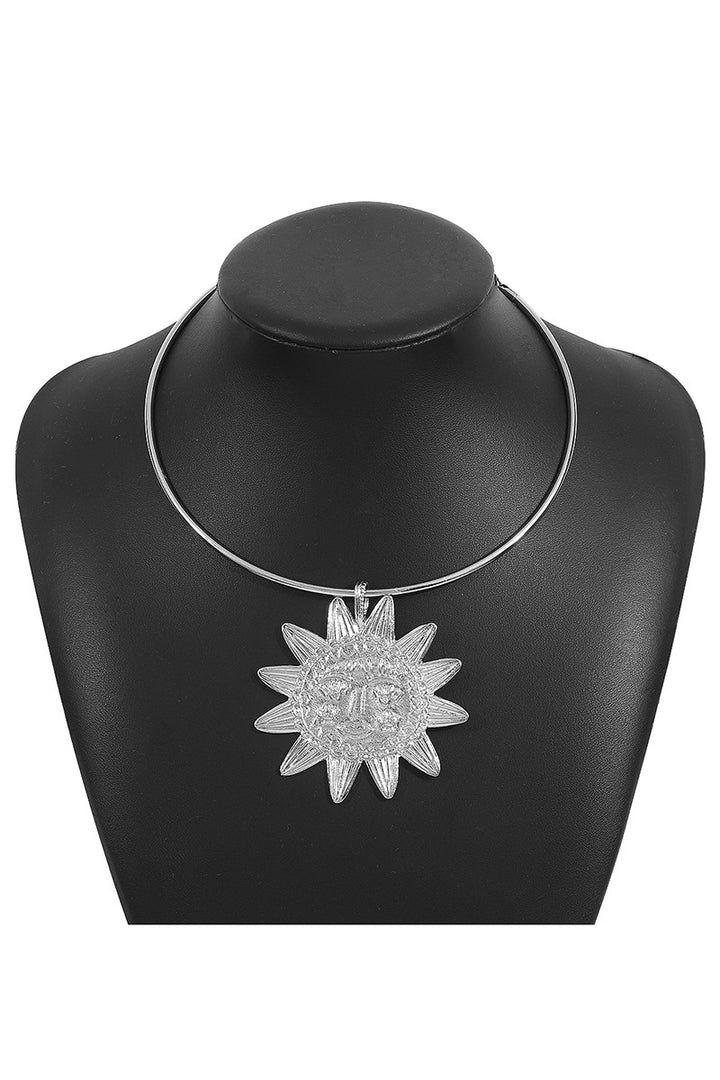 Metal Sun Face Collar/Pendant Necklace