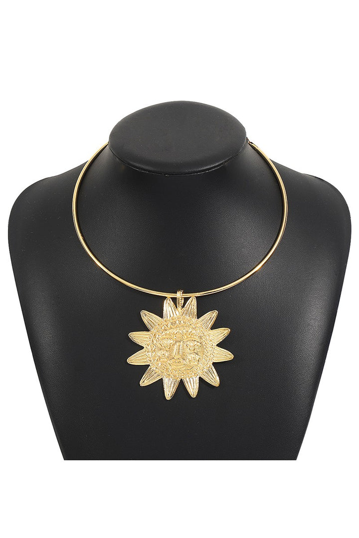 Metal Sun Face Collar/Pendant Necklace