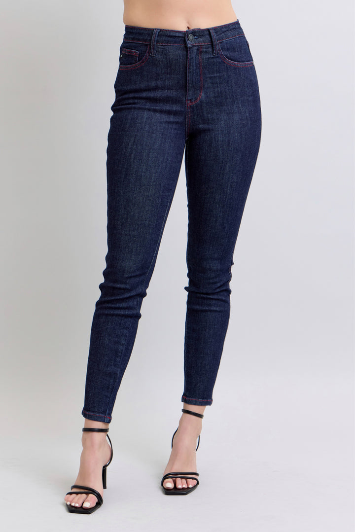 Judy Blue Heart Shaped Back Pocket Skinny Jeans